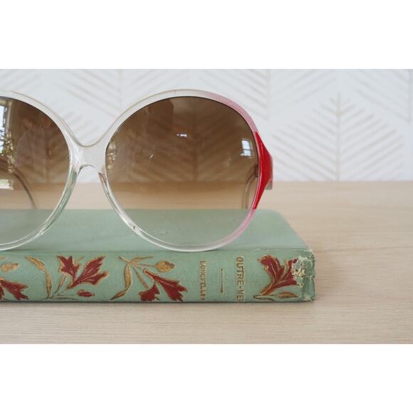 Vintage 1980s Drop Temple Sunglasses New Old Stock Retro Coastal Grandma main image 9